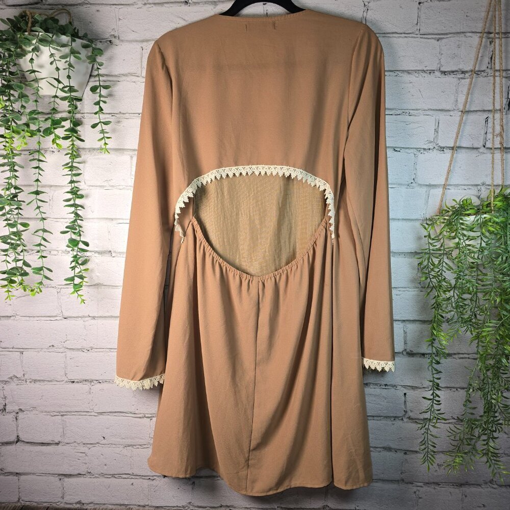 UMGEE LONG SLEEVE DRESS CUTOUT BACK EMBRODERED EDGING TAN COLOR SIZE LARGE EUC - Picture 7 of 8